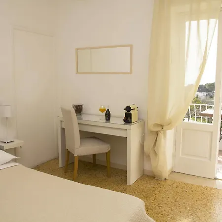 La Giuliva Charming Bed & Breakfast 2*