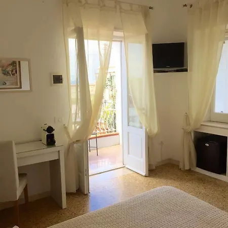La Giuliva Charming Bed & Breakfast