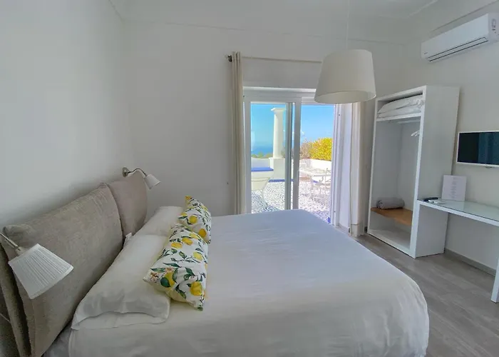 La Giuliva Charming Bed & Breakfast 4*