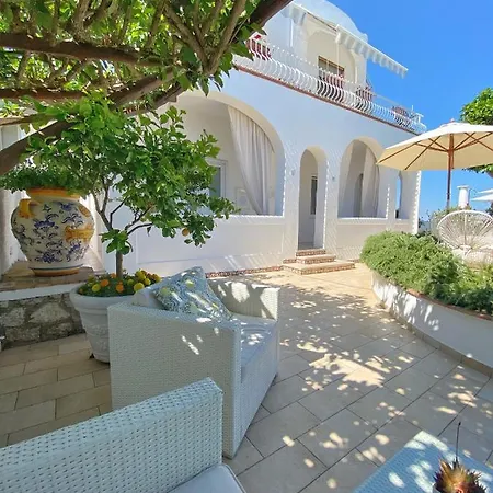 La Giuliva Charming 4*