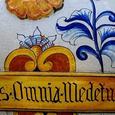 La Giuliva Charming אנה קאפרי