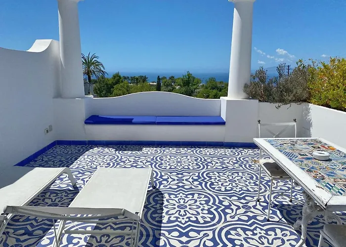 Alojamento de Acomodação e Pequeno-almoço La Giuliva Charming Anacapri (Isola di Capri)