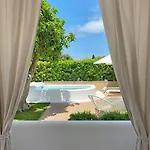 La Giuliva Charming Bed & Breakfast 4*